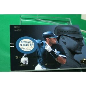 Upper Deck Derek Jeter #2 Game Used Ball Piece Card In Case Gold Rpl B-Dj 2000